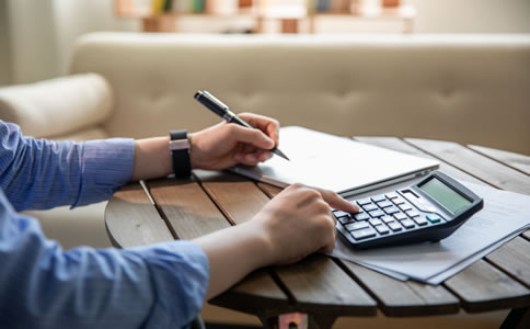 廣州代理記賬報(bào)稅步驟：注意事項(xiàng)、費(fèi)用及好處